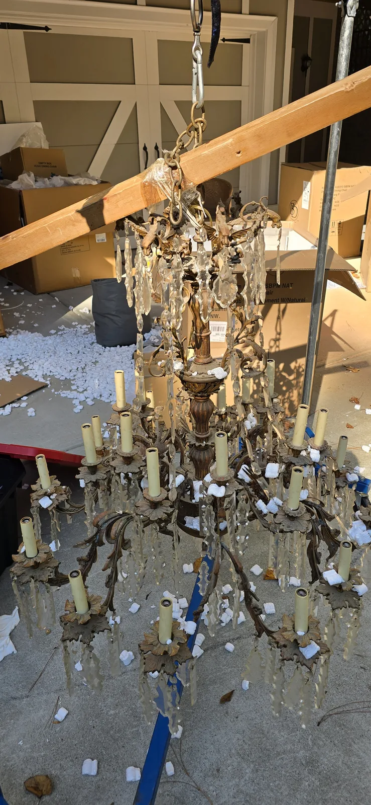 Chandelier cleaning and repair service project in Atlanta